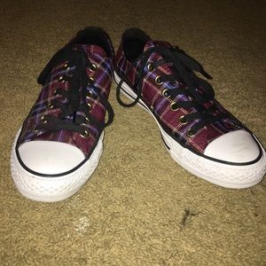 Converse Plaid Kicks
